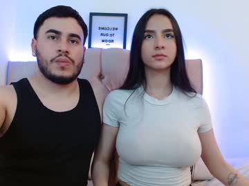 couple Webcam Adult Sex Chat with moonbrunettee