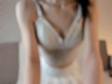 girl Webcam Adult Sex Chat with elwynagreaves