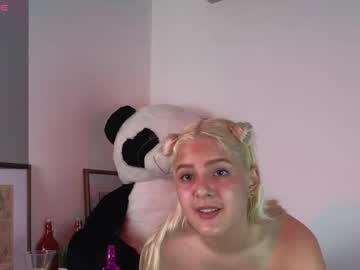 girl Webcam Adult Sex Chat with cloetonya