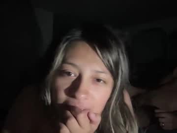 couple Webcam Adult Sex Chat with pinapplelover69