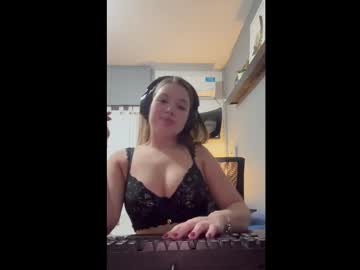 girl Webcam Adult Sex Chat with eemilyyyy19